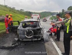 Mobil Terbakar di Tol Semarang-Solo, Seluruh Penumpang Selamat