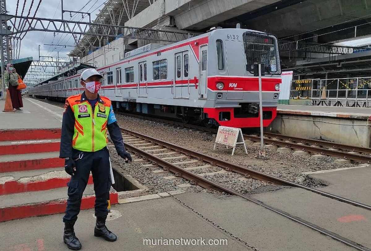 KAI Tambahkan Pemberhentian di Jatinegara Antisipasi Macet Monas
