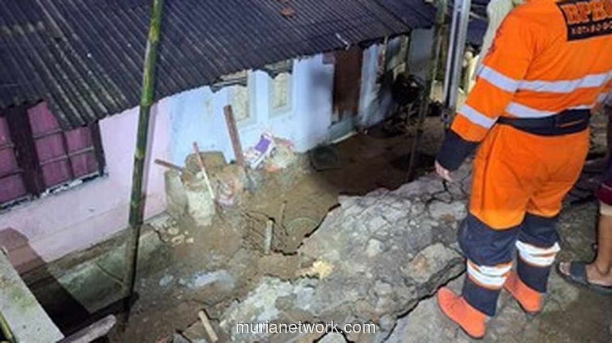 Banjir dan Longsor Landa Bogor, 15 Rumah Terendam
