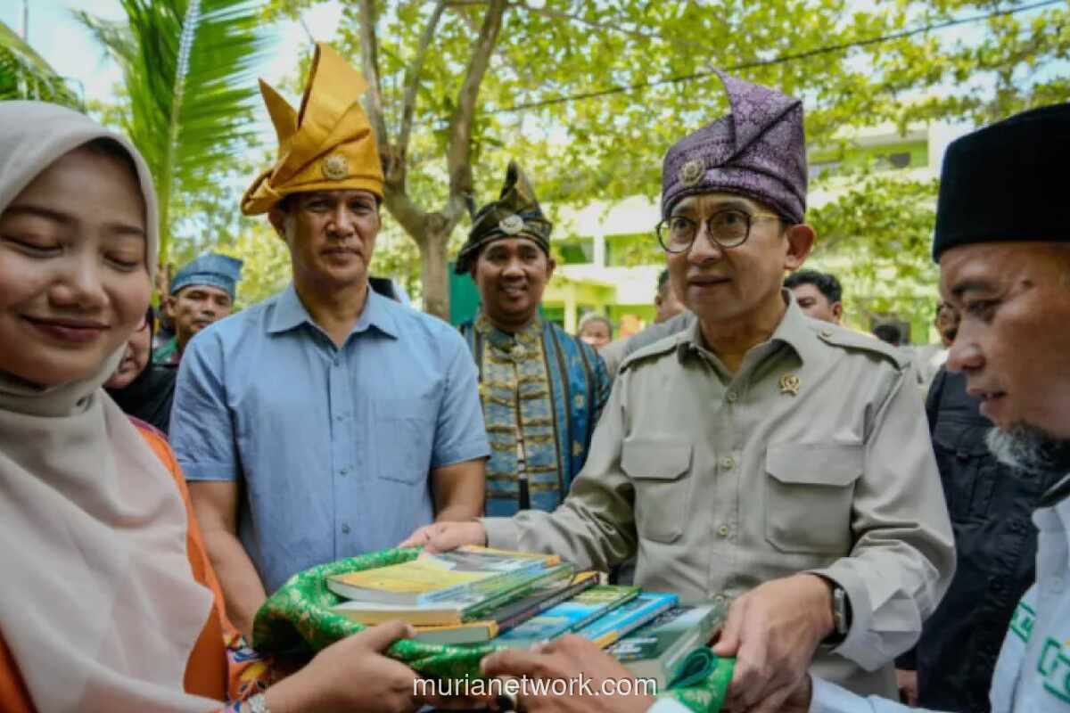 Menteri Fadli Zon Tinjau Kerusakan Cagar Budaya di Langkat Pascabanjir