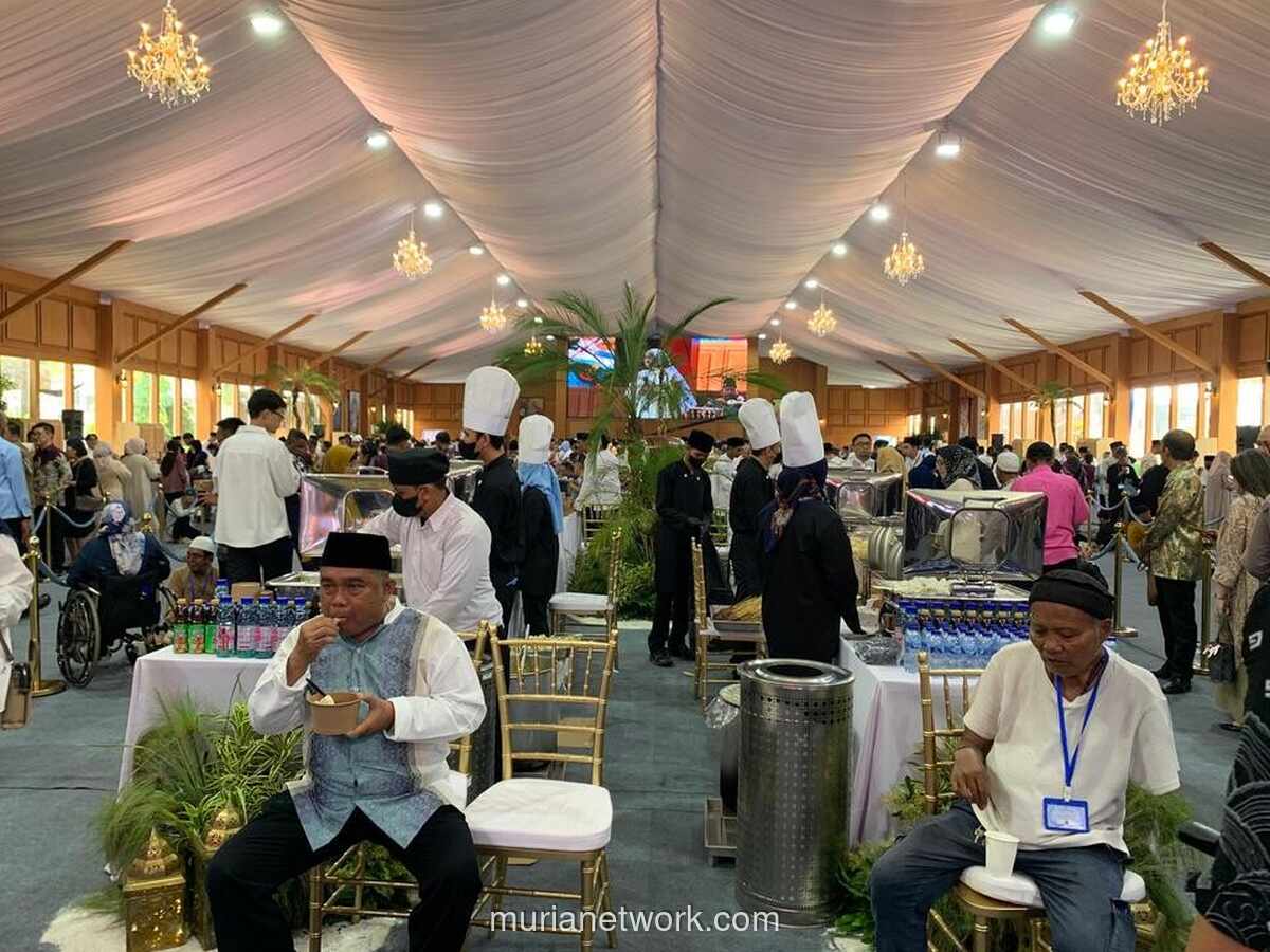 Ribuan Warga Antre di Istana Negara untuk Open House Idulfitri Prabowo