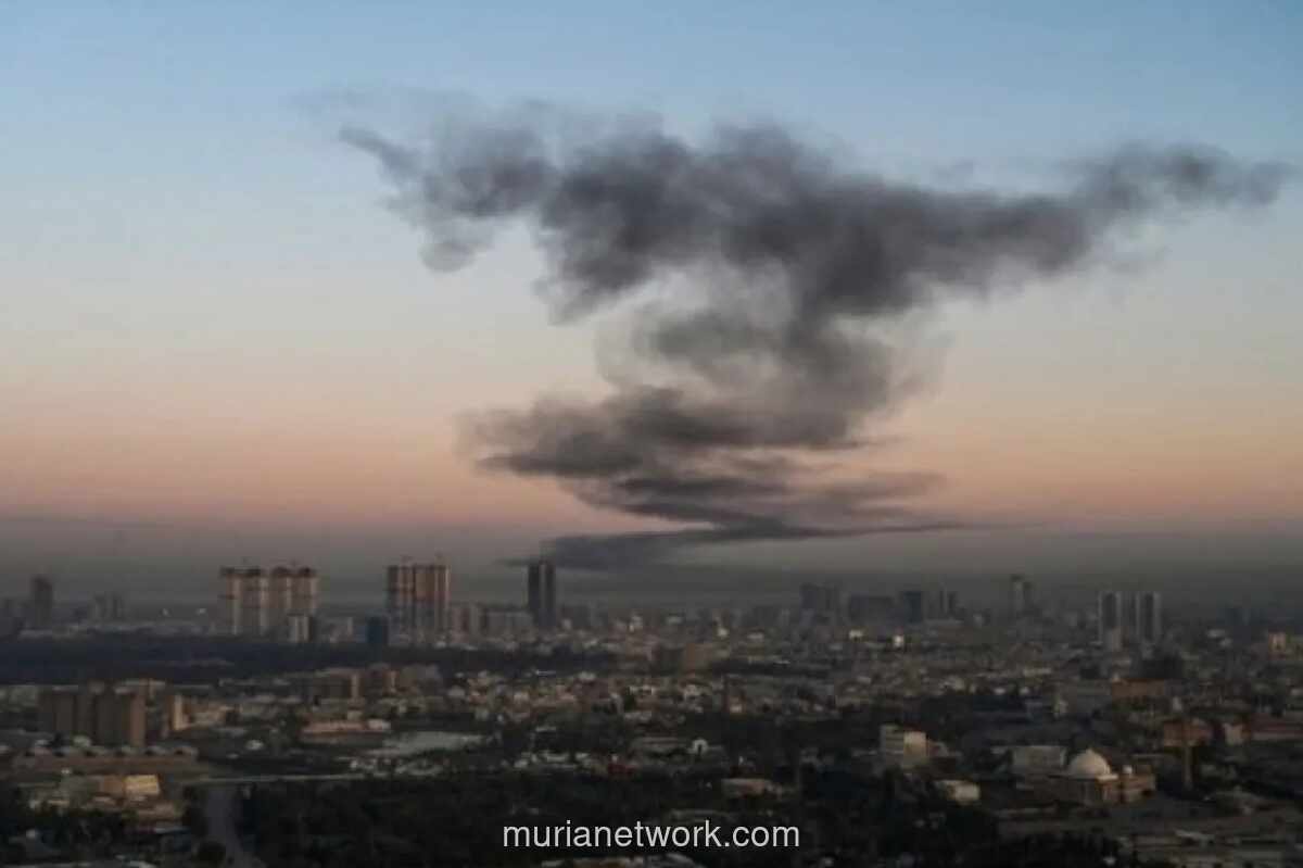 IRGC Klaim Luncurkan Serangan Rudal ke Fasilitas AS dan Israel, Sistem Pertahanan Israel Berupaya Mencegat