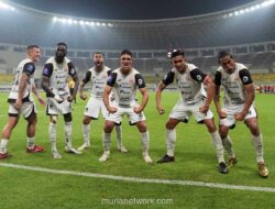 Persib Hadapi Borneo FC dalam Laga Penentu Puncak Klasemen