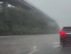 Genangan 30 Cm di Tol Jagorawi Picu Macet, TIP KM 10 Ditutup