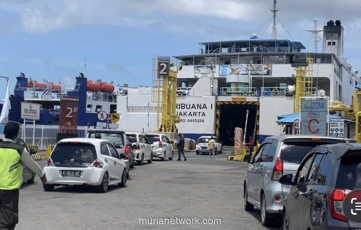 Antrean Kendaraan Mulai Mengular di Bakauheni Jelang Puncak Arus Balik Lebaran