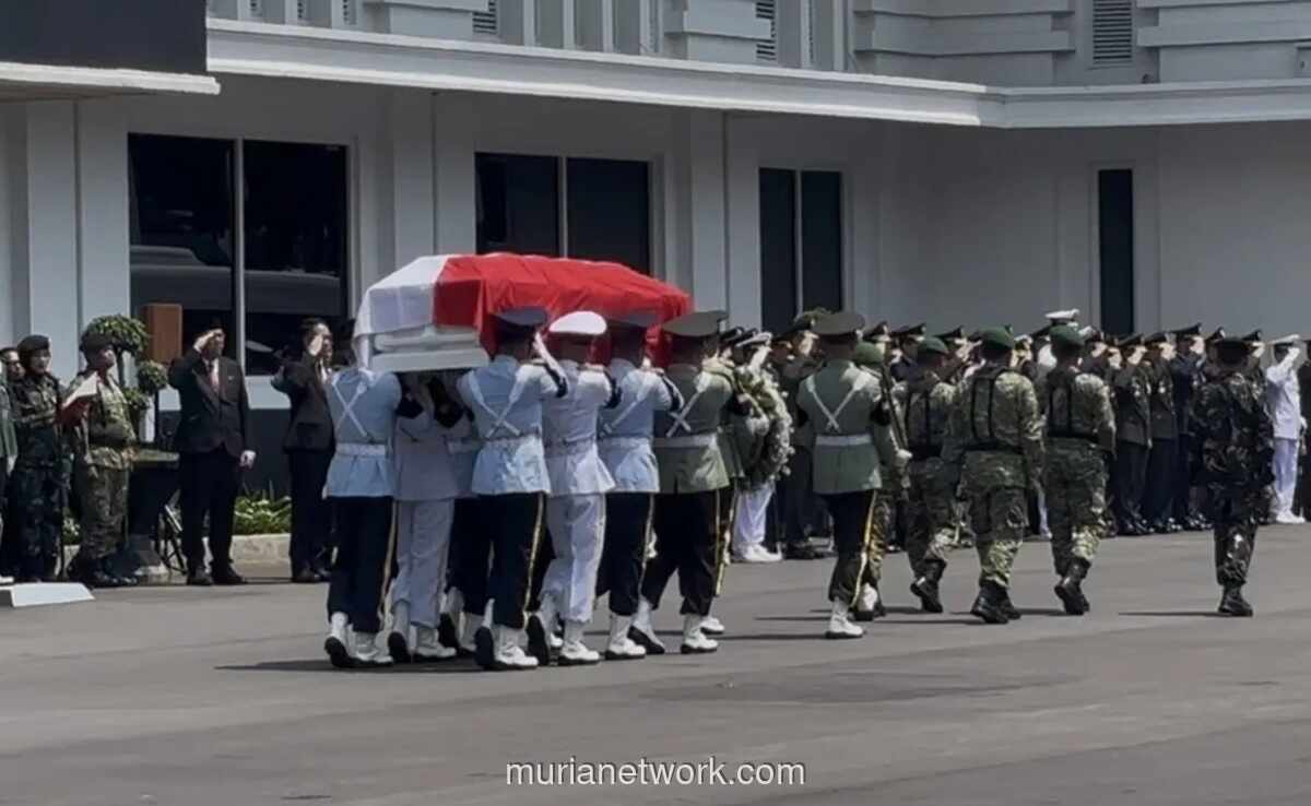 Jenazah Mantan Menhan Juwono Sudarsono Diberangkatkan ke TMP Kalibata