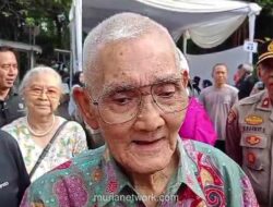 Jenazah Try Sutrisno Disalatkan di Masjid Sunda Kelapa Sebelum Dimakamkan di Kalibata