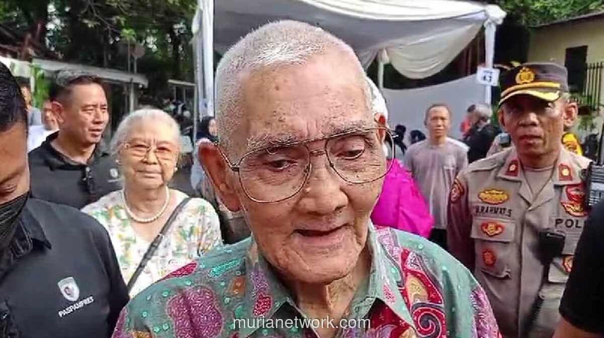 Jenazah Try Sutrisno Disalatkan di Masjid Sunda Kelapa Sebelum Dimakamkan di Kalibata