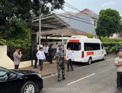 Jenazah Try Sutrisno Tiba di Rumah Duka, Disemayamkan Sebelum Dimakamkan di Kalibata