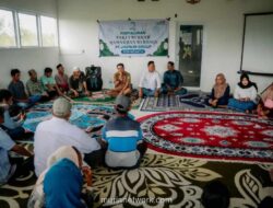 Jhonlin Group Salurkan 2.000 Paket Sembako Ramadan di Tanah Bumbu