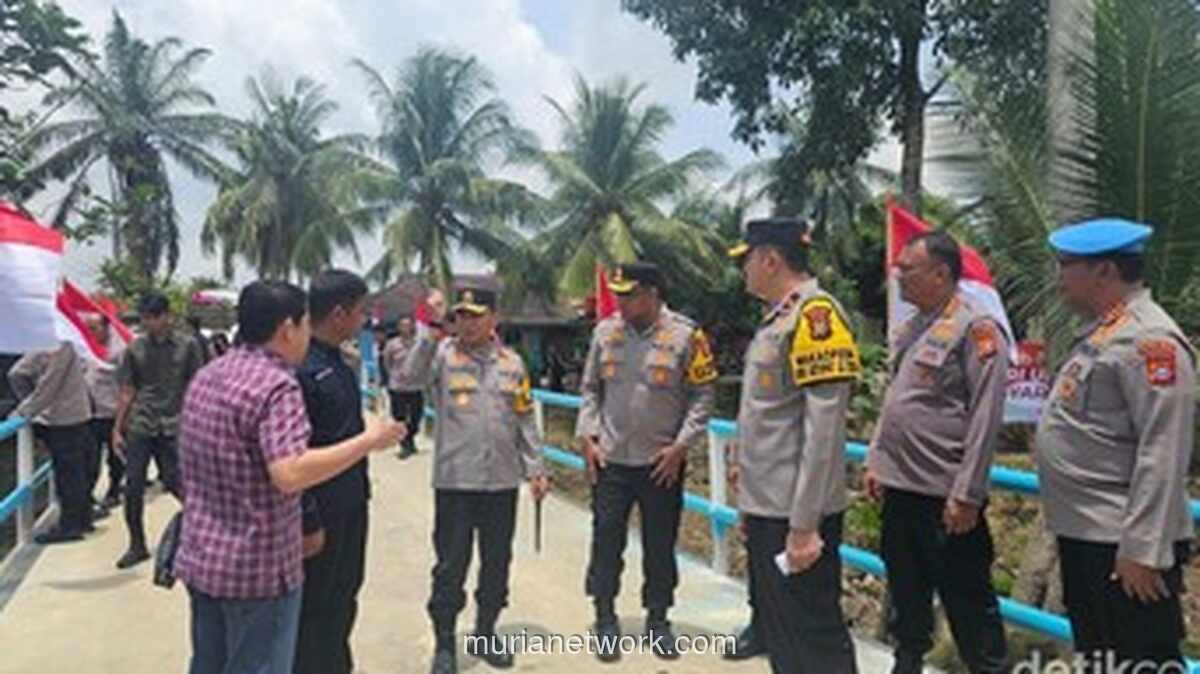 Kapolda Riau Tinjau Akhir Kesiapan Jembatan di Kampar Jelang Peresmian Kapolri