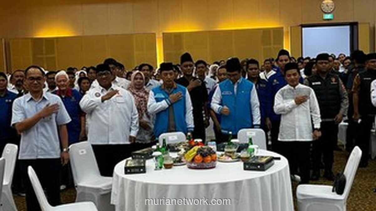 Kapolri Hadiri Buka Puasa Bersama Buruh di Cikarang, Salurkan 2.000 Paket Sembako