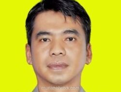 Kapolri Anugerahkan Kenaikan Pangkat Anumerta untuk Aiptu Apendra yang Gugur Saat Tugas