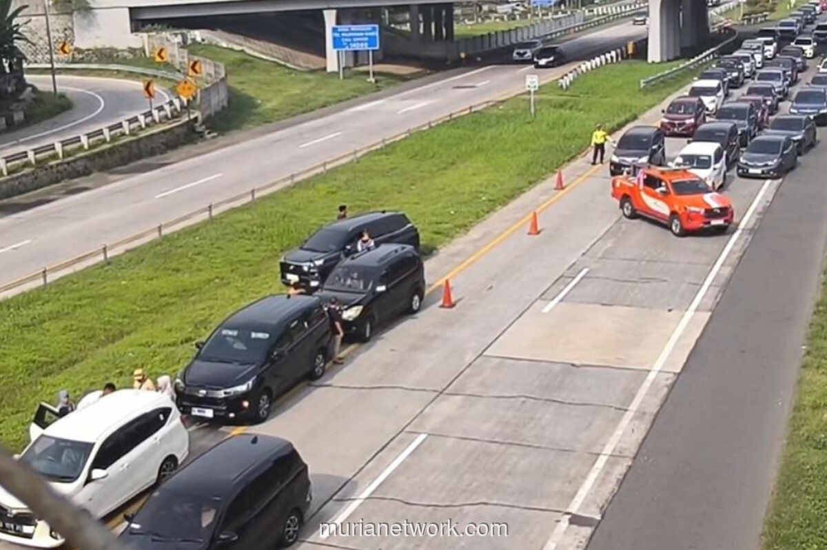 Tabrakan Beruntun Empat Mobil Perparah Kemacetan Arus Balik di Tol Cipali