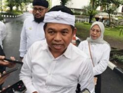 Gubernur Jabar Geram Temukan Trotoar Baru Dikeruk Tanpa Izin, Ancam Tuntut Kontraktor