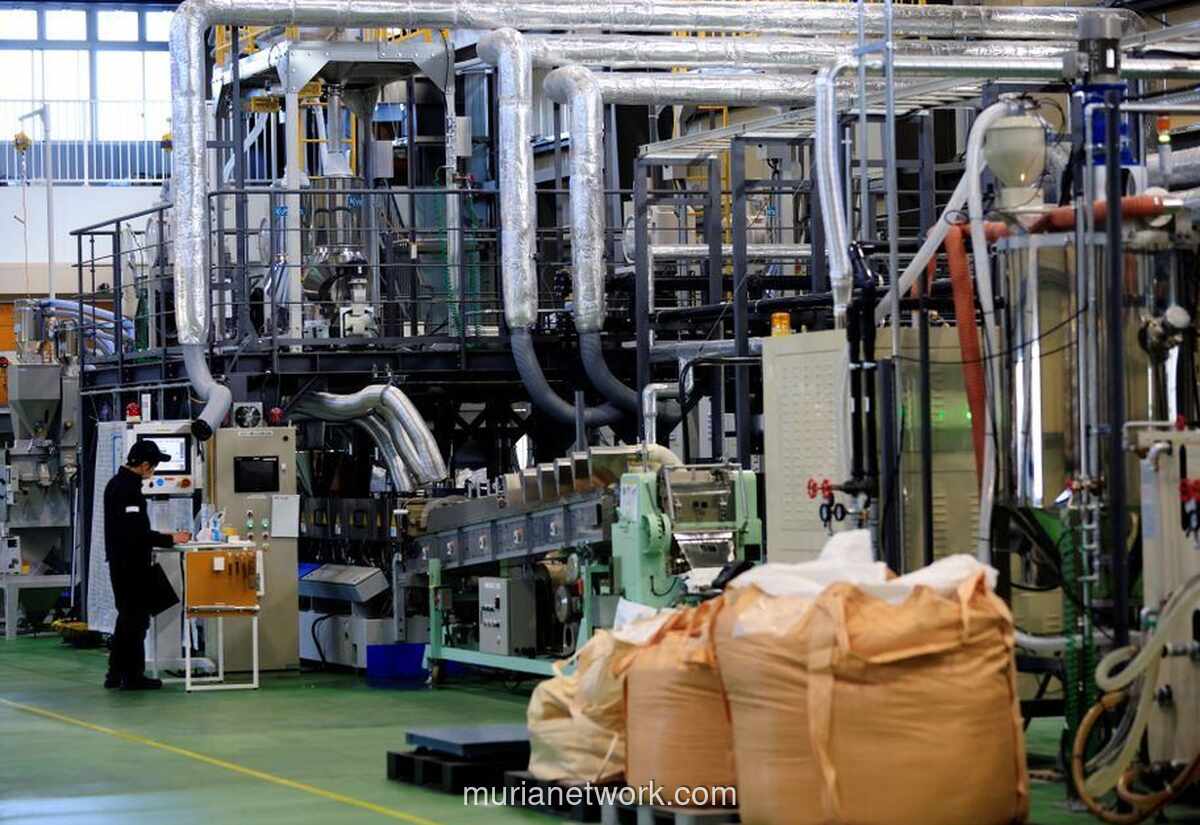 PMI Manufaktur Indonesia Capai Level Tertinggi dalam Hampir Dua Tahun di Februari 2026