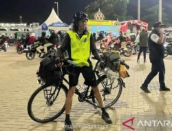 Warga Serpong Pilih Bersepeda 500 Km untuk Mudik ke Palembang