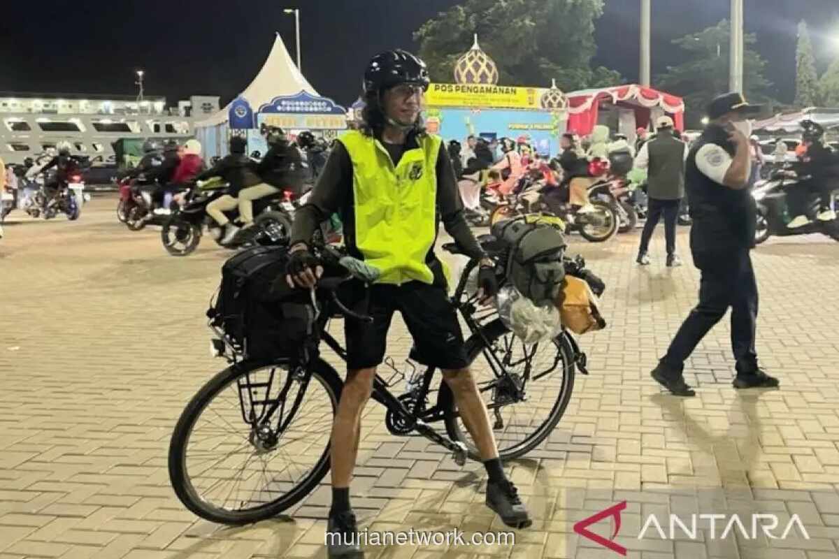 Warga Serpong Pilih Bersepeda 500 Km untuk Mudik ke Palembang