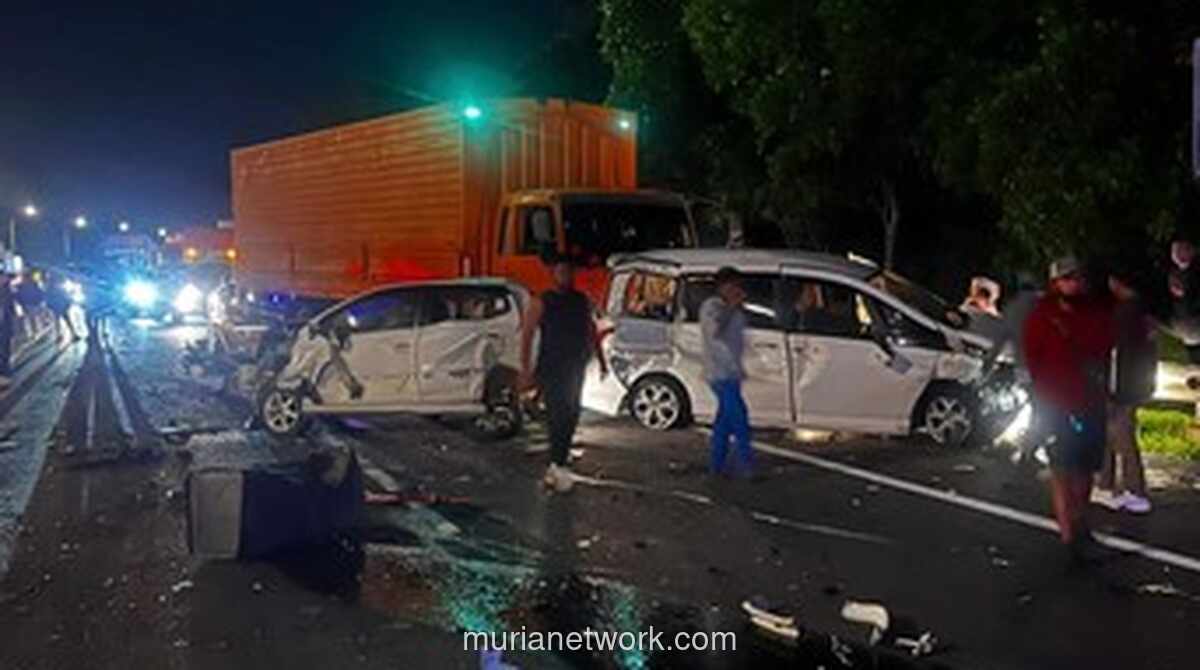 Rem Blong Truk Kontainer Picu Kecelakaan Beruntun 10 Kendaraan di Cipularang, 2 Tewas