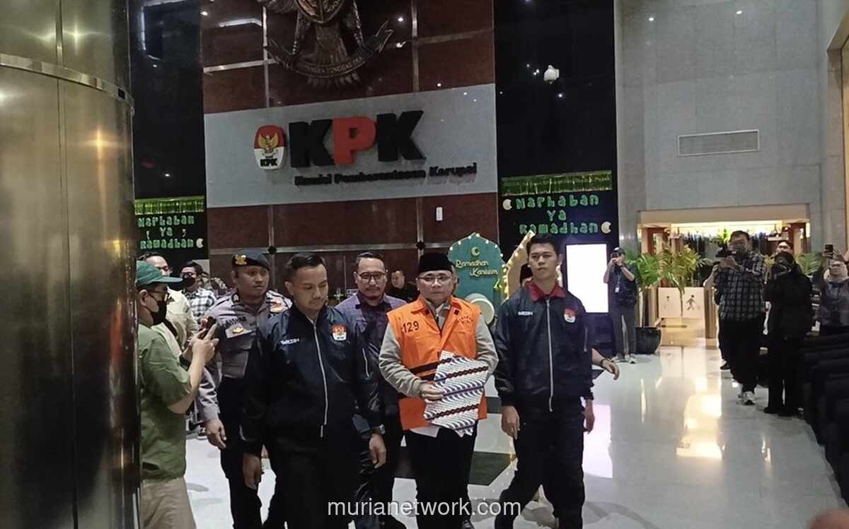 KPK Alihkan Status Tahanan Mantan Menag Yaqut dari Rutan ke Rumah