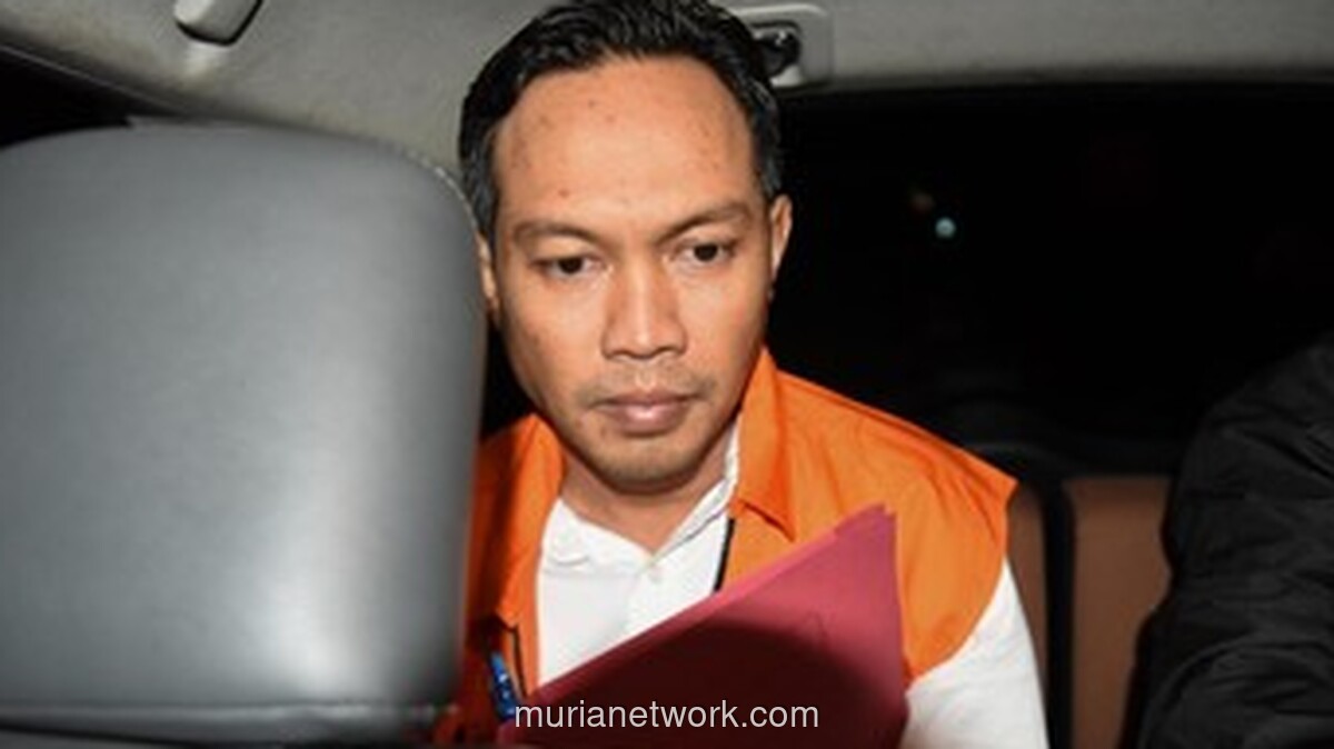 KPK Dalami Asal Usul Uang Jatah THR Bupati Cilacap