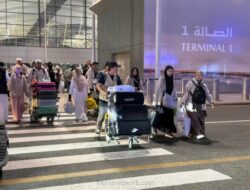 Petugas Pantau Ketat Kepulangan 24.000 Jemaah Umrah Indonesia dari Arab Saudi