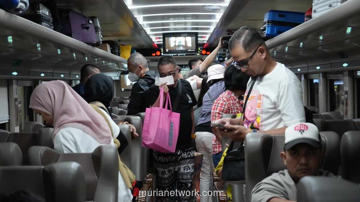 Arus Balik Lebaran 2026: Tiket KAI Ludes 96,5%, Okupansi Lampaui 150%