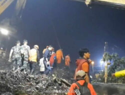 Longsor Sampah di Bantargebang Tewaskan 4 Orang, 4 Masih Dicari