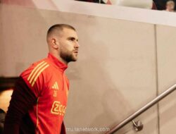 Maarten Paes Cetak Clean Sheet, Bawa Ajax Hajar Sparta 4-0