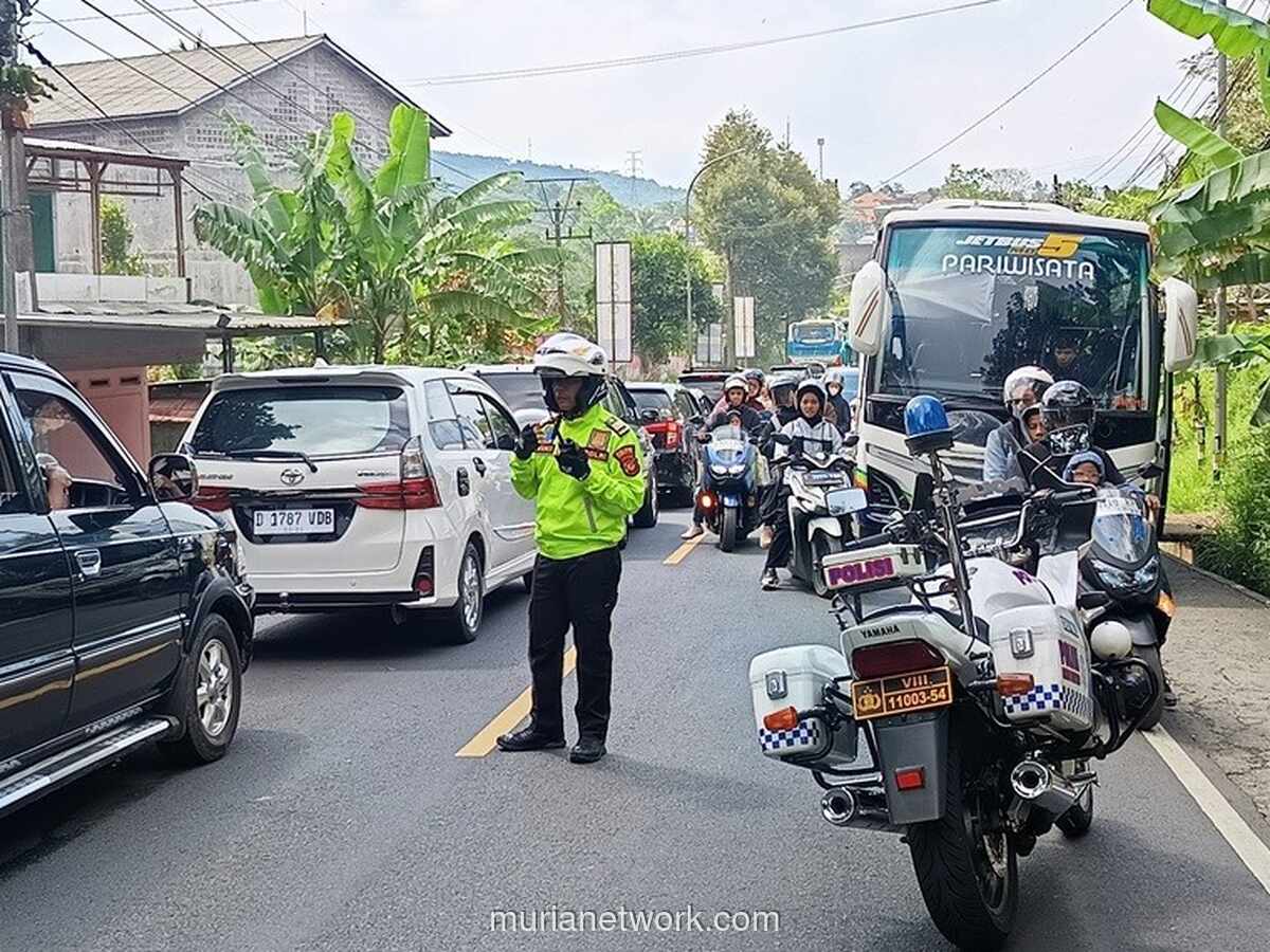 Macet Parah H+1 Lebaran, Antrean 22 Kilometer Membelit Tasikmalaya-Garut