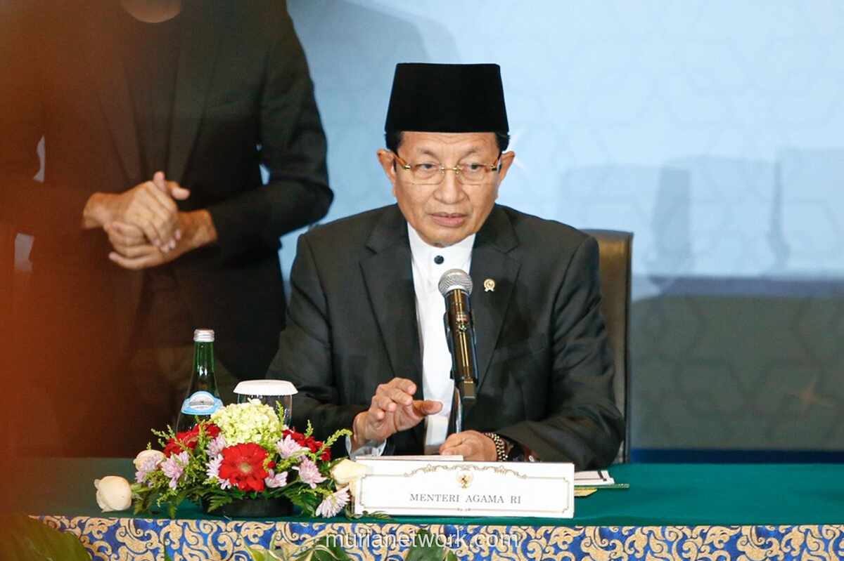 Menag Minta Maaf dan Tegaskan Zakat Tetap Wajib Setelah Pernyataan Picu Salah Paham