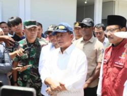 Menteri Tito Targetkan Pengungsi Aceh Pindah ke Huntara Sebelum Lebaran
