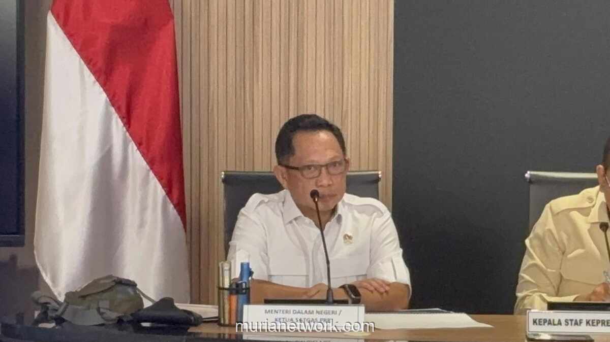 Mendagri Tito Karnavian: Tak Ada Lagi Pengungsi Banjir Sumbar Tinggal di Tenda