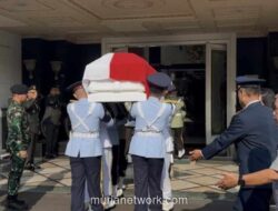 Menteri Pertahanan Pimpin Upacara Pemakaman Juwono Sudarsono di Kalibata