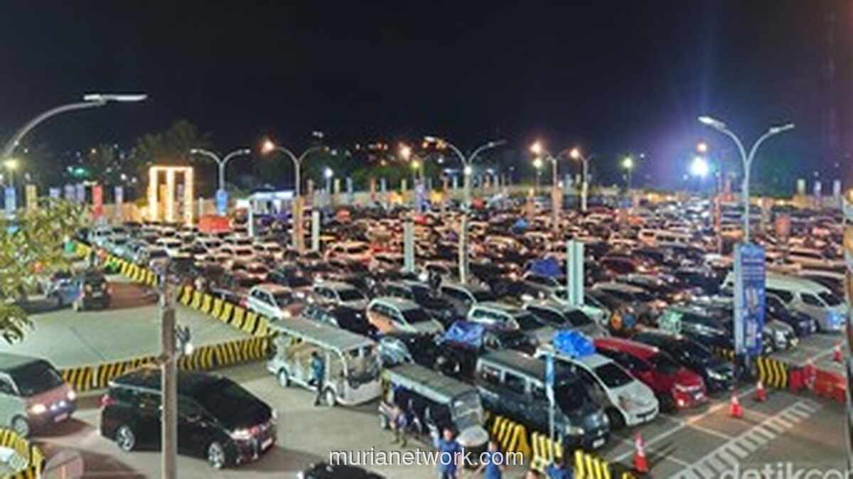 Menteri Perhubungan Prediksi Puncak Mudik di Pelabuhan Merak Malam Ini