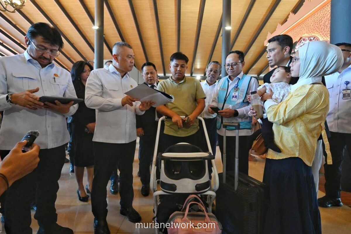 Menteri Perhubungan Pantau Langsung Diskon Tiket Mudik 20 Persen di Bandara Soekarno-Hatta