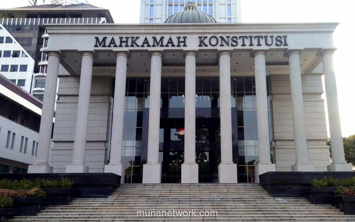 MK Batalkan UU Tunjangan Pejabat Era 1980, Beri Dua Tahun untuk Revisi