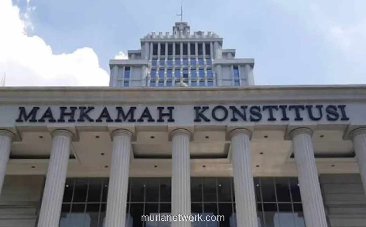 MK Tolak Gugatan Roy Suryo Cs yang Minta Pengecualian Pasal KUHP dan UU ITE