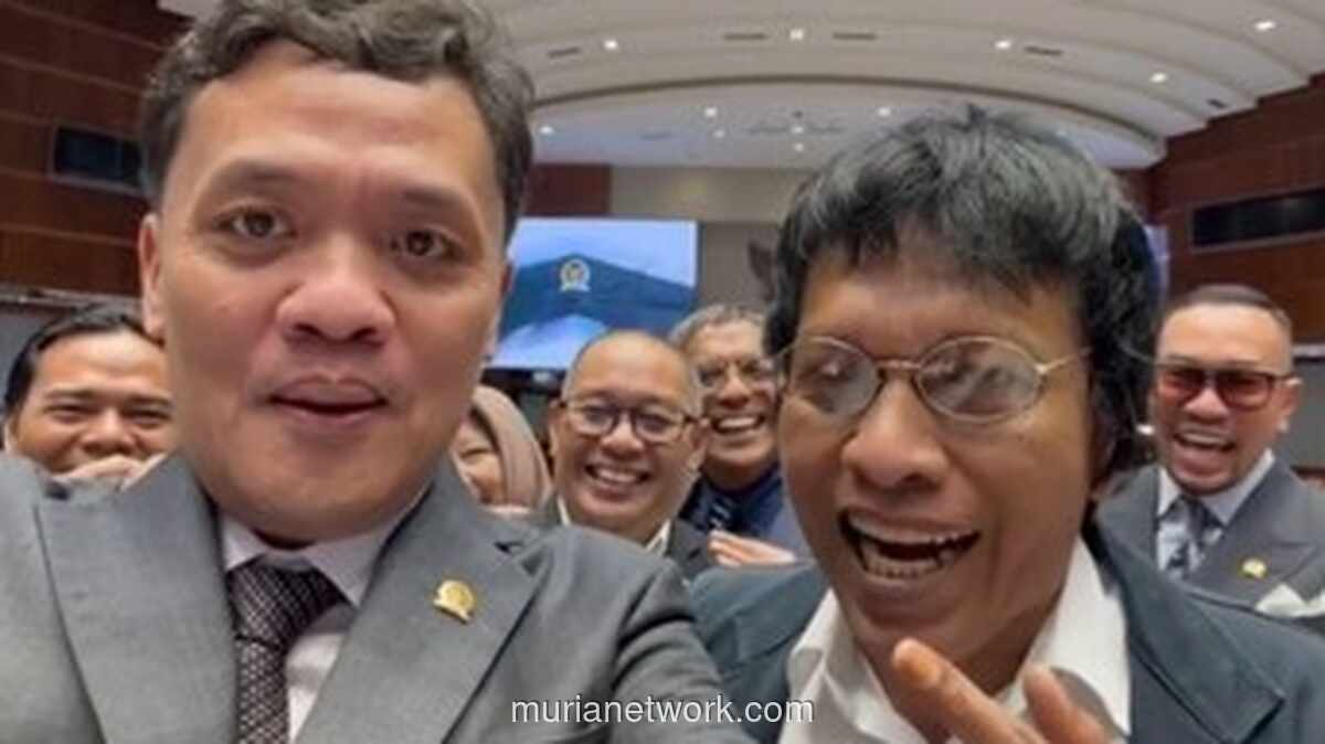 Dua Anggota DPR Bernostalgia Ulang Debat Ada vs Nggak Ada dengan Canda