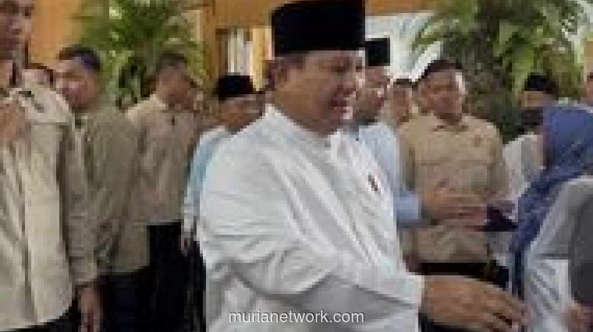 Presiden Prabowo Berbaur dengan Warga di Open House Istana Merdeka