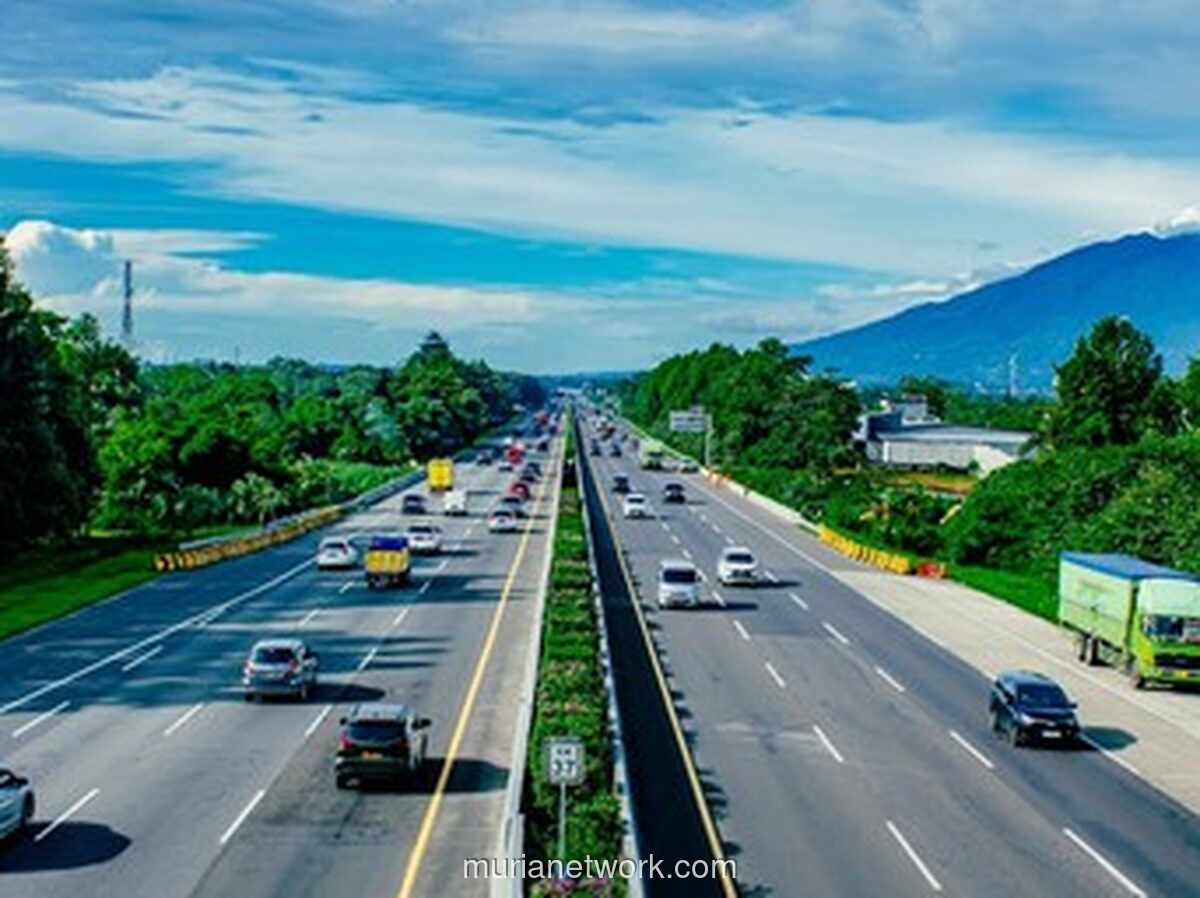 Arus Mudik Lebaran Capai 1,1 Juta Kendaraan Keluar Jakarta, One Way Diterapkan
