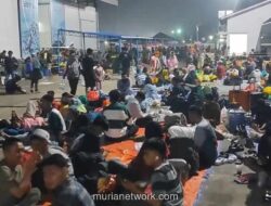Ratusan Pemudik Menginap di Pelabuhan Samarinda Demi Tak Ketinggalan Kapal