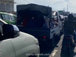 Mudik Lebaran dengan Mobil Bak Terbuka, Pilihan Praktis dan Hemat Warga Cianjur-Bandung