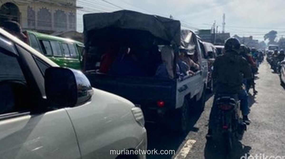 Mudik Lebaran dengan Mobil Bak Terbuka, Pilihan Praktis dan Hemat Warga Cianjur-Bandung