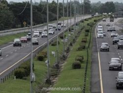 Polri Berlakukan Sistem Satu Arah Sepenggal di Tol Trans Jawa Mulai Sore Ini