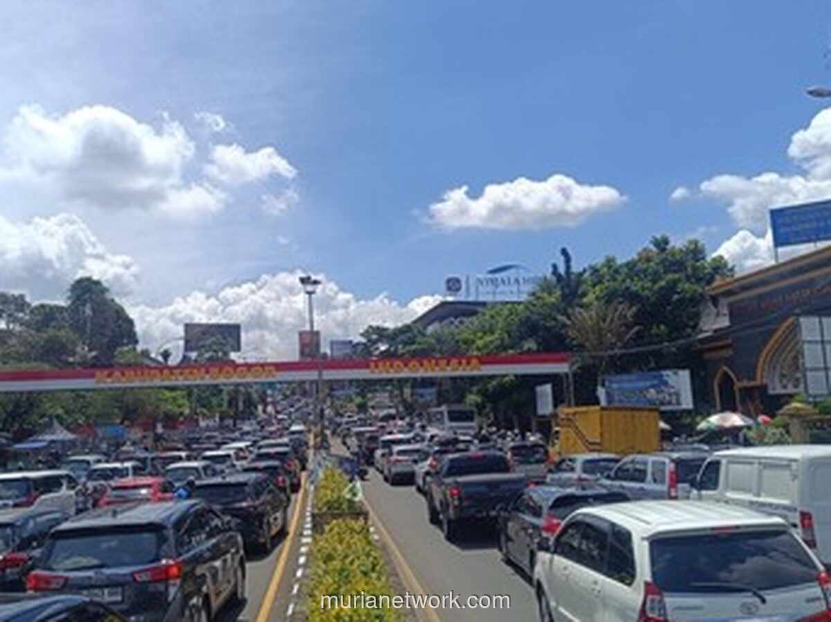 Macet Parah H+2 Lebaran, Arus Kendaraan ke Puncak Naik 35%