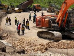 Jalur Darurat Pengganti Jembatan Asam 3 di Kupang Akhirnya Dibuka