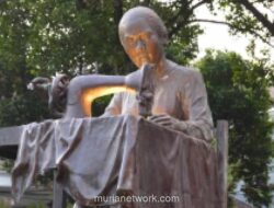 Taman Bendera Pusaka di Kebayoran Baru Diresmikan, Menampilkan Patung Fatmawati yang Sedang Hamil