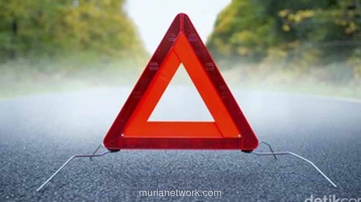 Pemuda Terluka Parah Usai Motor Terperosok Lubang Tersamar Genangan di MT Haryono