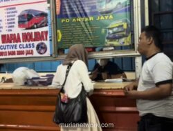 Gelombang Pemudik Lebak Bulus Mulai Padat, Tiket Bus Naik Drastis